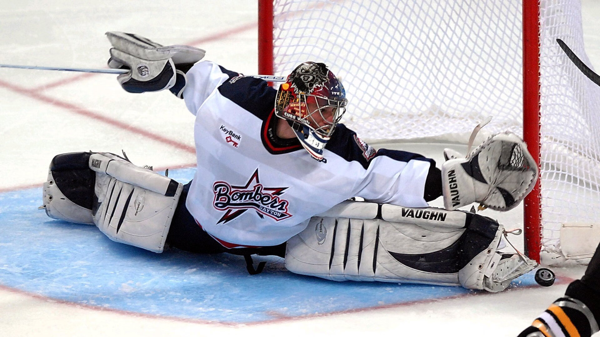 开云体育网站入口-库里：用“天外飞仙”的三分，改写联盟历史！，库里新外号